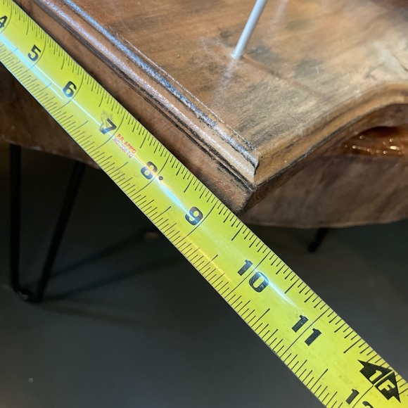 This 30”L x 9.5”W x 14” H 5 geese in flight wood sculpture is one of a kind! - Picture 13 of 17